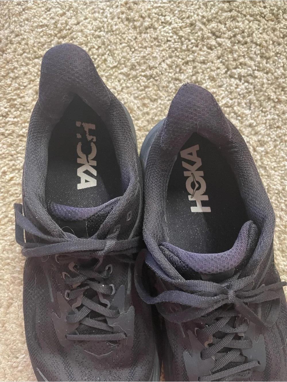 Hoka Men's Black Athletic Running Sneakers Clifton 10 black on black 10.5
